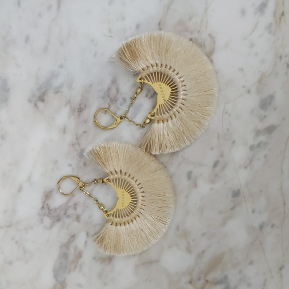 SOLD!!!! Sezane Louise Earrings - Picture 5 of 6